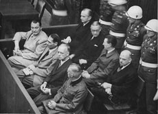 Die "Hauptkriegsverbrecher" des Nationalsozialismus wurden nach dem Ende des Zweiten Weltkriegs im Rahmen der "Nürnberger Prozesse" verurteilt. Zwölf mal wurde die Todesstrafe ausgesprochen.